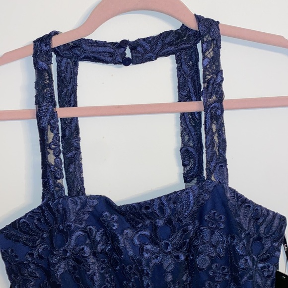 LuLus dress - Picture 2 of 7